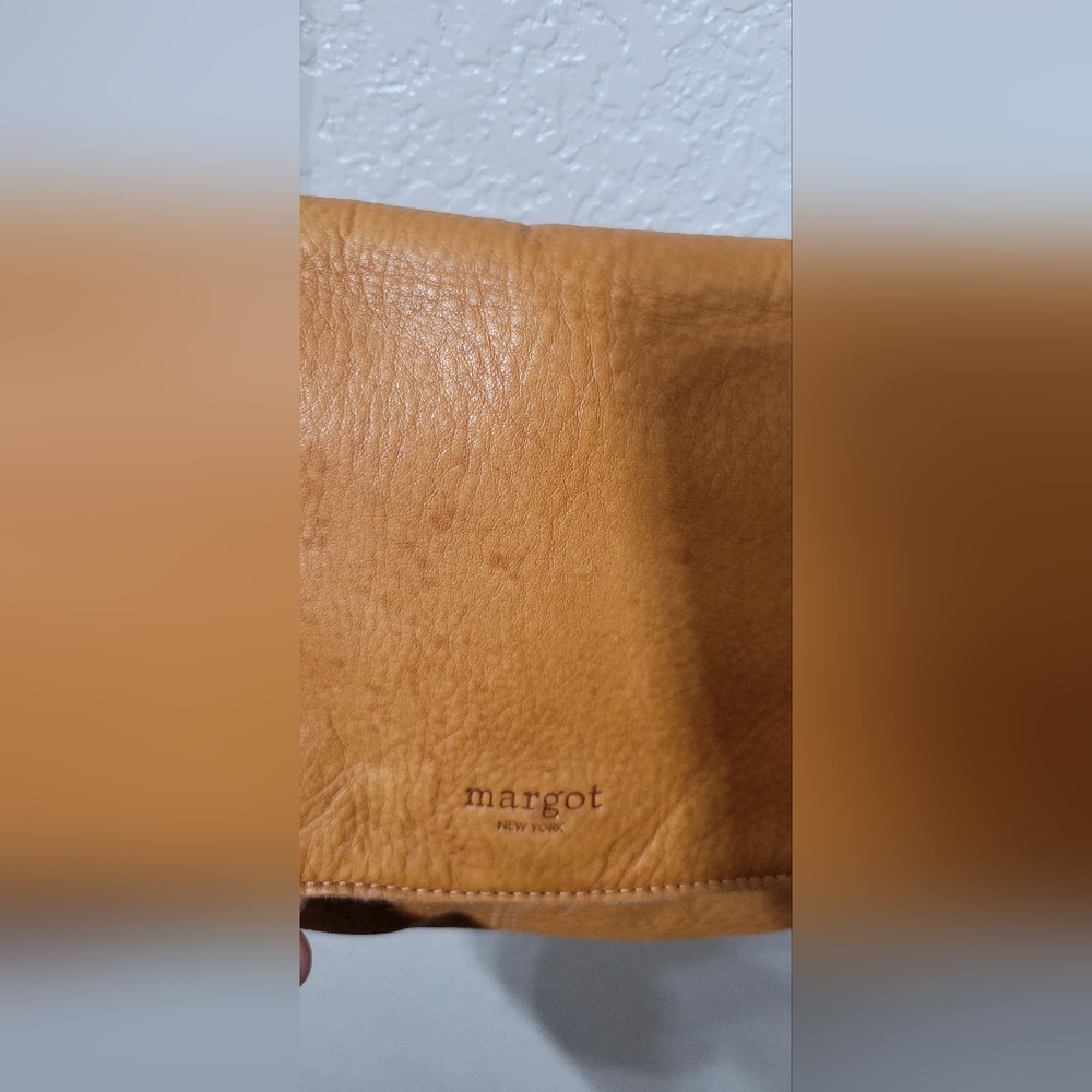 Margot Camel 100% Leather Bag - Picture 6 of 16